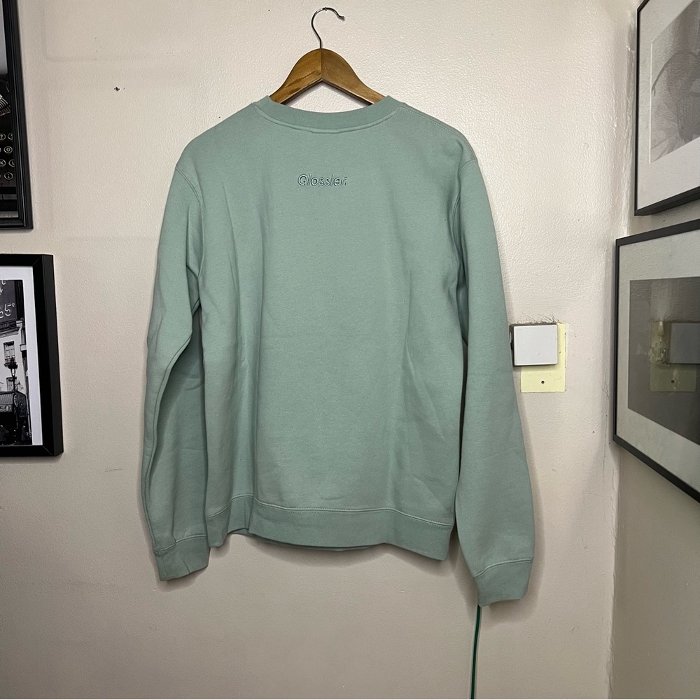 Glossier Green Crewneck Sweatshirt Cozy Academia Pale Green Cozy Campus - Picture 10 of 10